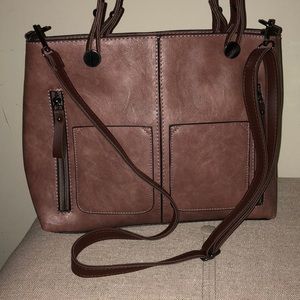 Gorgeous leather handbag!!